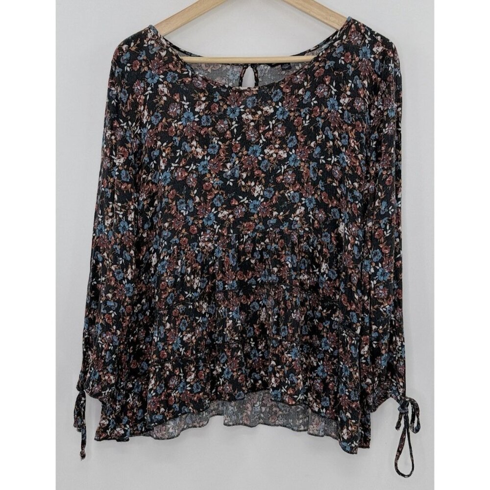 American Eagle Outfitters Black Floral Tiered Tie-Sleeve Blouse